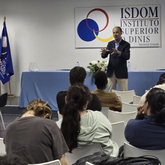 Docente do ISCAP foi orador convidado no ISDOM - Instituto Superior D. Dinis