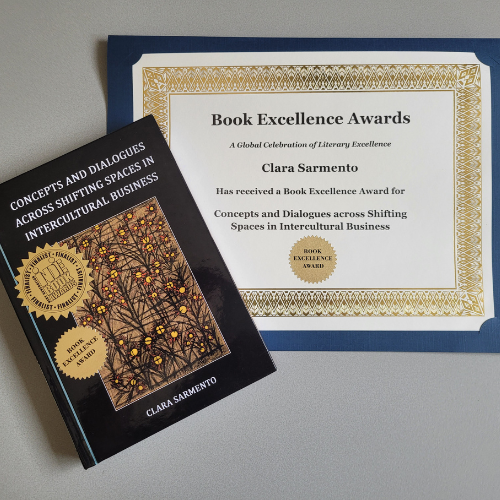 Livro do Centro de Estudos Interculturais Recebe Prémio "Book Excellence Award